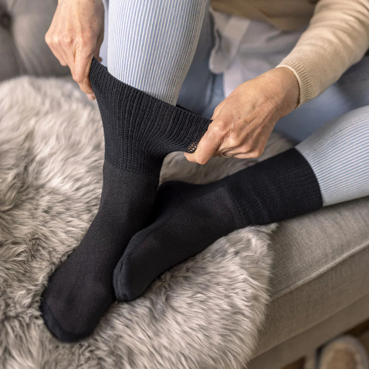 Diabetic Socks: A Must-Have for Foot Health and Comfort